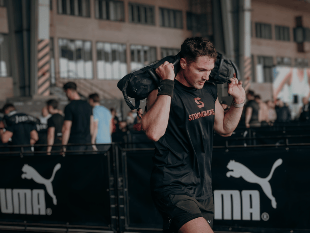 https://strongmove.de/hubfs/hyrox_berlin_lindameier.png
